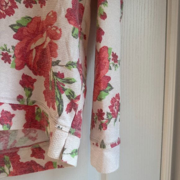 Abercrombie & Fitch floral long sleeve - Picture 3 of 4